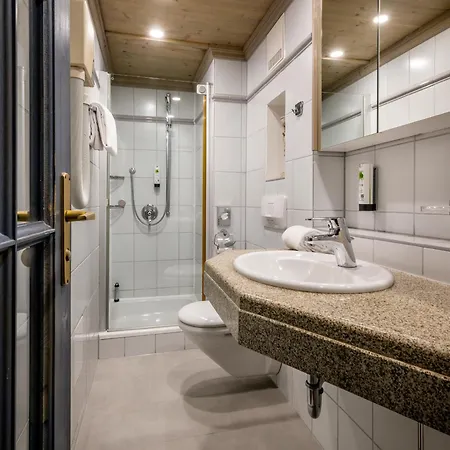 Otel Promenade 4*